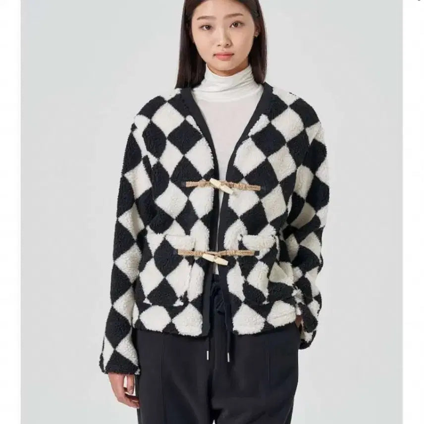 [BUNJANG] Eight Seconds Fleece Cardigan / 에잇서컨즈 뽀글이 가디건