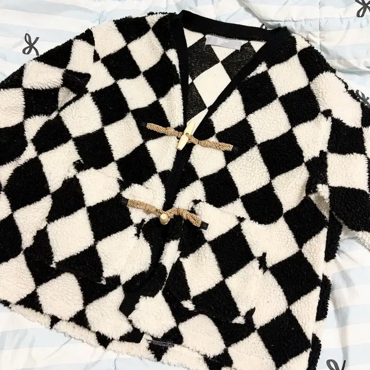 [BUNJANG] Eight Seconds Fleece Cardigan / 에잇서컨즈 뽀글이 가디건