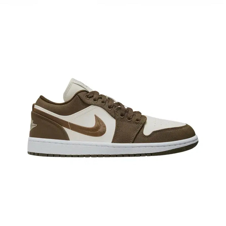 [BUNJANG] Air Jordan 1 Low SE Light Olive Sneakers / 조던 1 로우 SE 라이트 올리브(250)