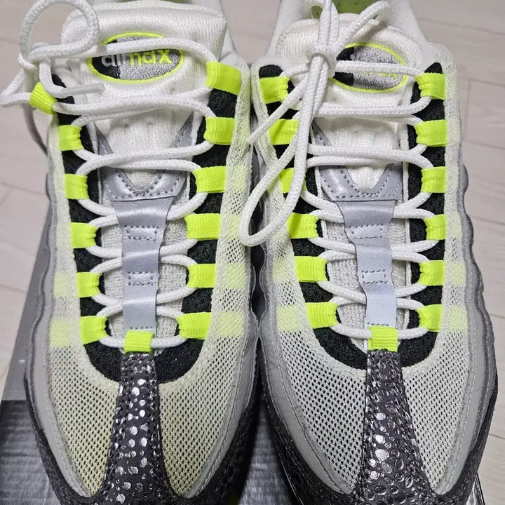 [BUNJANG] Nike Air Max 95 Neon Premium Safari Sneakers / 나이키 에어맥스95 형광 프리미엄사파리