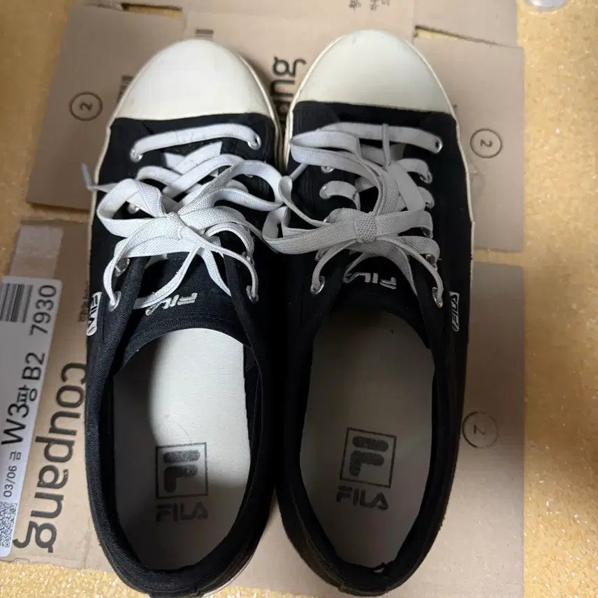 [BUNJANG] Fila Black Canvas Sneakers / 휠라 블랙 캔버스화 스니커즈