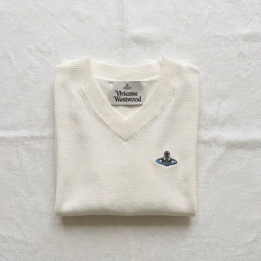 [BUNJANG] Vivienne Westwood ORB Logo V-Neck Knit Top / 비비안 웨스트우드 정품 ORB 로고 반팔 브이넥 니트