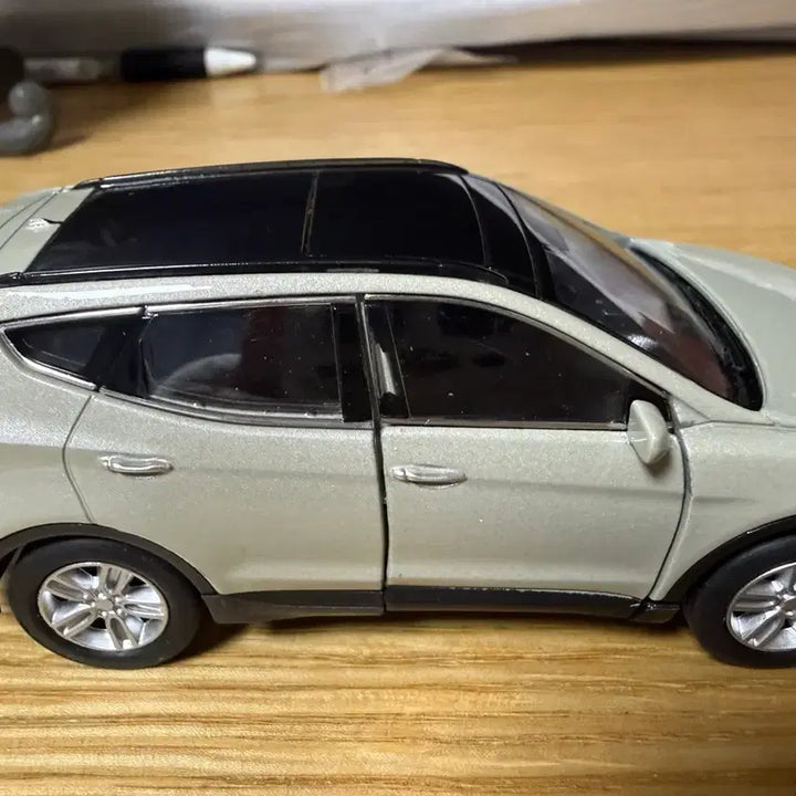 [BUNJANG] 1:38 Scale Santa Fe Diecast Car / 1:38 싼타페 미니카. 다이캐스트