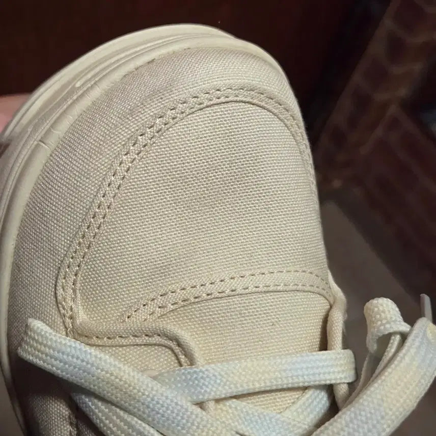[BUNJANG] Ottie x Isle 3300 Canvas High Sneakers / 오찌x이슬로 포코리프렌즈 3300 캔버스하이 FLOTFA0W23 220