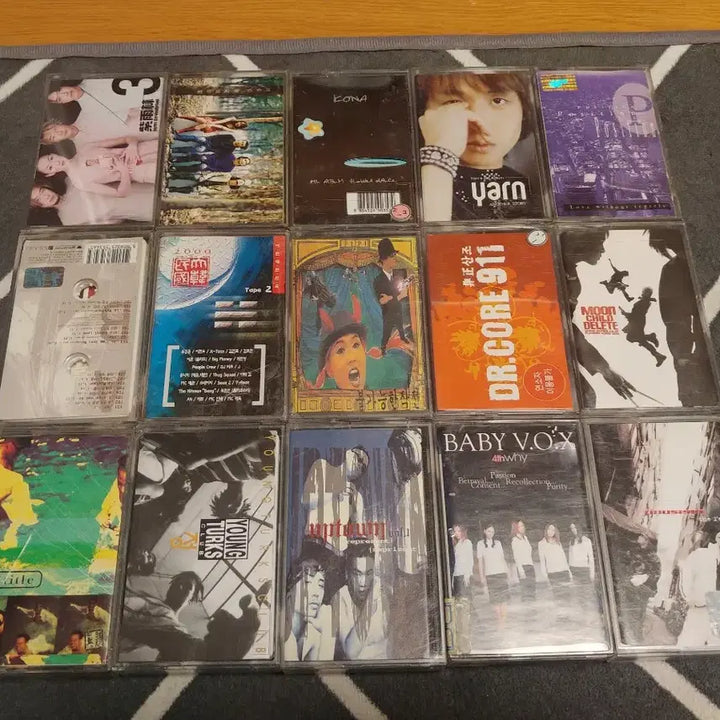 [BUNJANG] 1990s K-Pop Cassette Tape Bundle (38 Tapes) / 90년대 가요 카세트테이프 38개-3