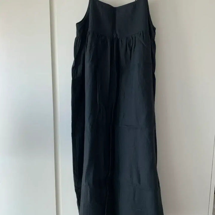 [SOLD OUT] 새상품 유노이아 린넨 스트링 원피스 블랙