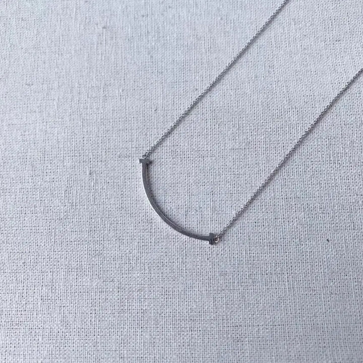 [BUNJANG] Tiffany T Smile Small Necklace White Gold / 티파니 T스마일 스몰 목걸이 화이트 골드