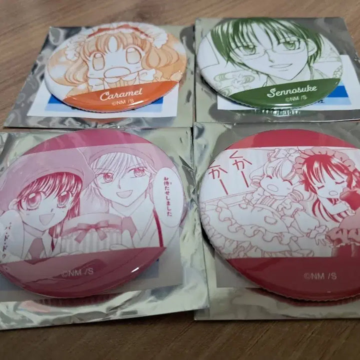 [BUNJANG] Dreaming Pastry Chef Strawberry Gaon Doha Badge Set / 꿈빛파티시엘 원화 캔뱃지 뱃지 딸기 가온 도하 고전만화