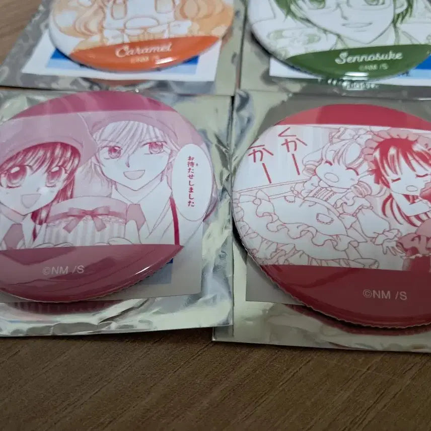 [BUNJANG] Dreaming Pastry Chef Strawberry Gaon Doha Badge Set / 꿈빛파티시엘 원화 캔뱃지 뱃지 딸기 가온 도하 고전만화