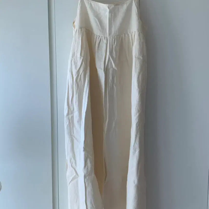 [SOLD OUT] 새상품 유노이아 린넨 스트링 원피스 크림