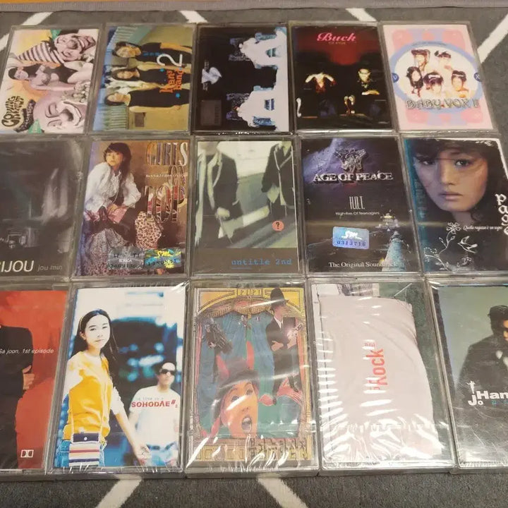 [BUNJANG] 1990s K-Pop Cassette Tapes (Sealed) - Bundle of 36 / 90년대 가요(미개봉) 카세트테이프 36개-4