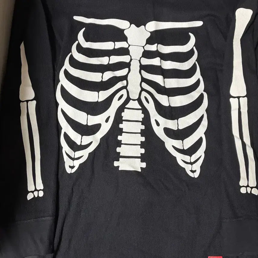 [BUNJANG] Supreme Hanes Bones Thermal Crew / 슈프림 헤인즈 본즈 써멀 크루