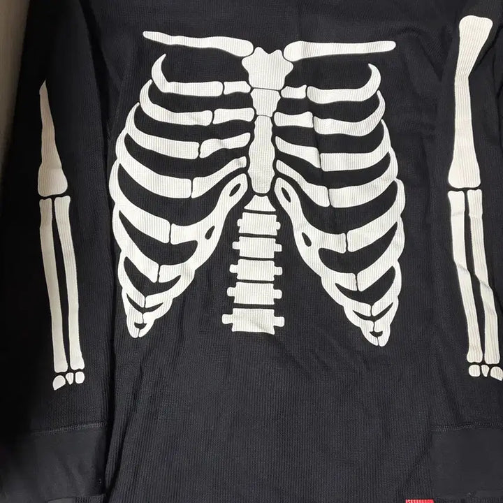[BUNJANG] Supreme Hanes Bones Thermal Crew / 슈프림 헤인즈 본즈 써멀 크루