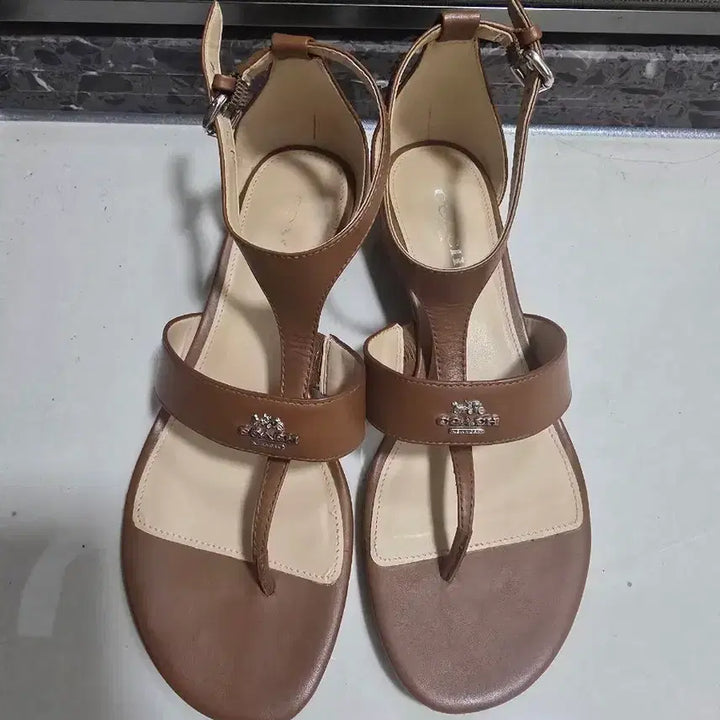 [BUNJANG] Coach Brown Slides Sandals Women&