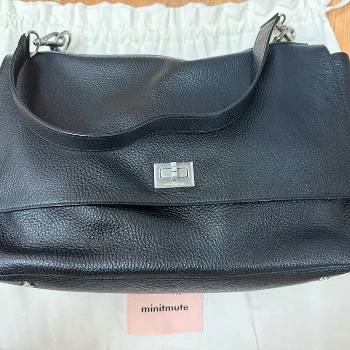 [SOLD OUT] (가격내림 급판매) 미닛뮤트 페레티(ferretti L) black