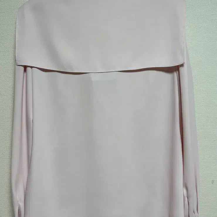 [SOLD OUT] 비에이유 BAU [With 혜임] WILLA Cape tie blouse