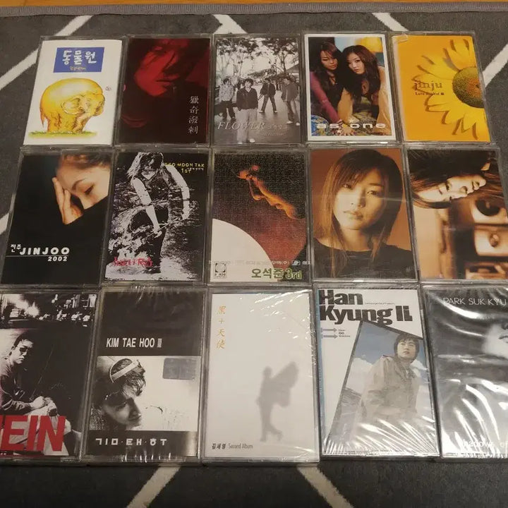 [BUNJANG] Sealed 90s Korean Pop Cassette Tapes (42 pcs) / 90년대 가요(미개봉) 카세트테이프 42개-5