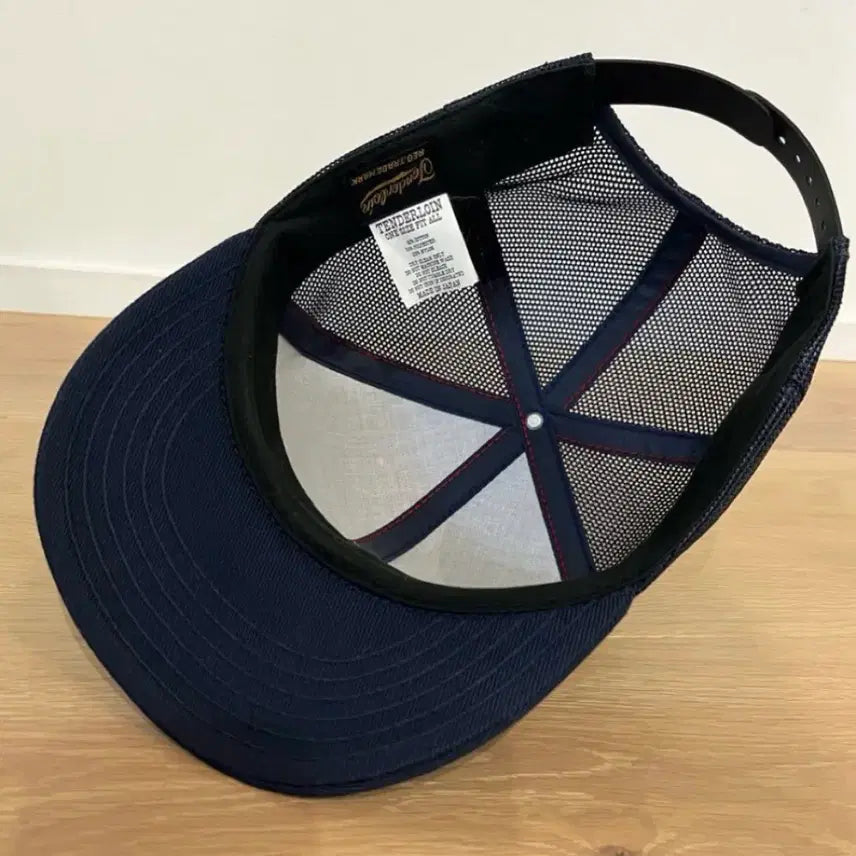 [BUNJANG] TENDERLOIN Ebisu Limited Edition Trucker Cap / <신품급>TENDERLOIN텐더로인오리지널 본점 한정 트러커캡네이비