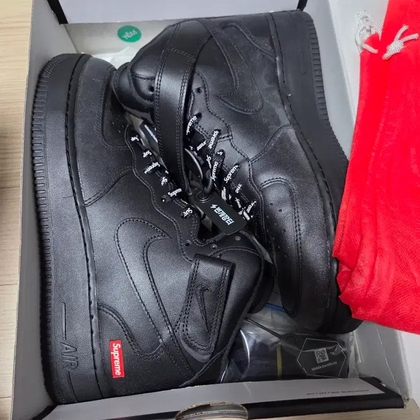 [BUNJANG] Nike Air Force Supreme Mid Black Sneakers / 270 에어포스 슈프림 미드 블랙