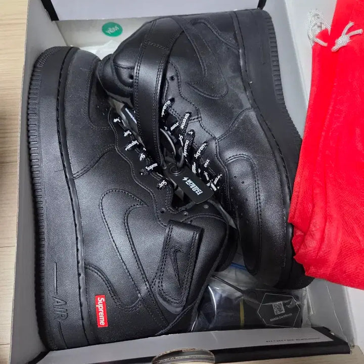 [BUNJANG] Nike Air Force Supreme Mid Black Sneakers / 270 에어포스 슈프림 미드 블랙