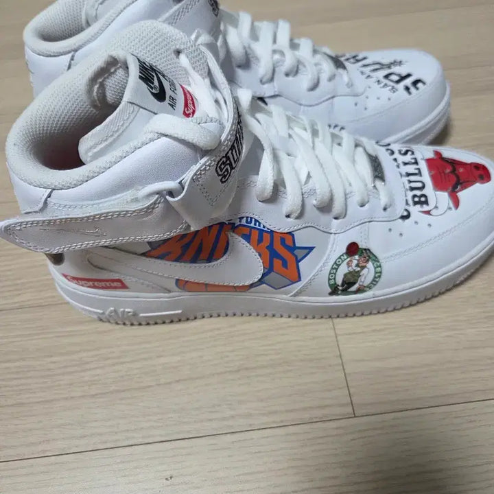 [BUNJANG] Nike Air Force 1 Supreme Mid NBA White Sneakers / 275 에어포스 슈프림 미드 NBA 화이트