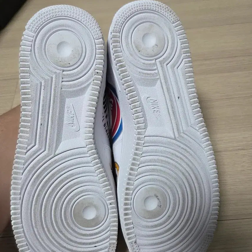 [BUNJANG] Nike Air Force 1 Supreme Mid NBA White Sneakers / 275 에어포스 슈프림 미드 NBA 화이트