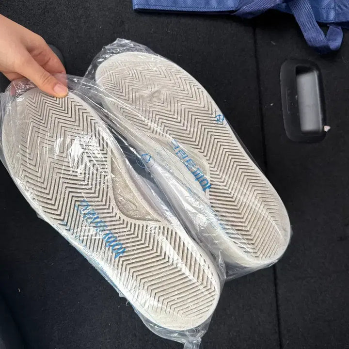 [BUNJANG] Nike All White Sneakers / 나이키 올화이트 운동화