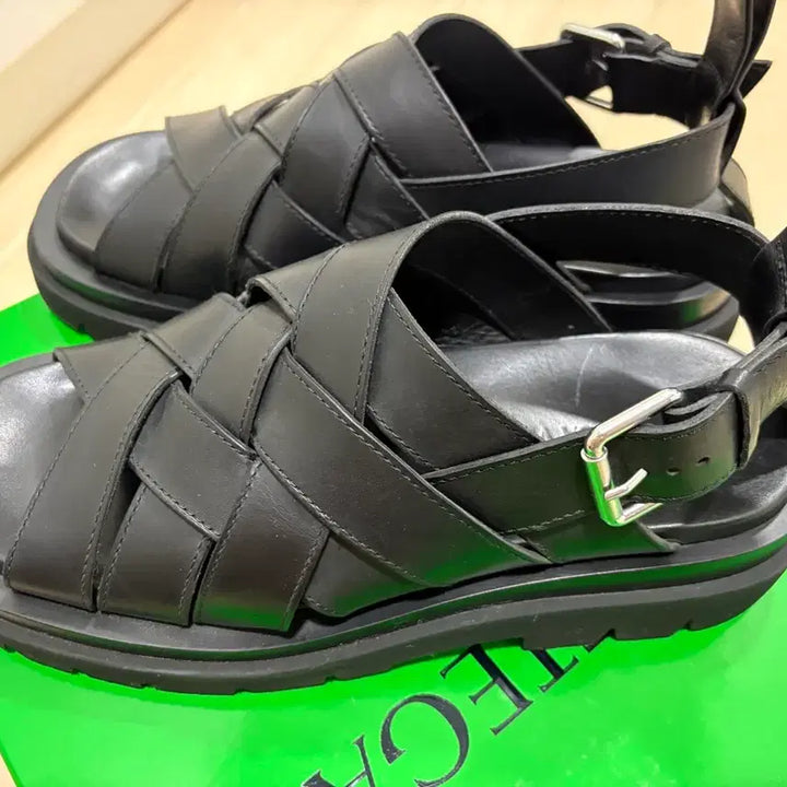 [BUNJANG] Bottega Veneta Lug Strap Leather Sandals Black Size 43 / 보테가베네타 러그 스트랩 가죽 샌들 블랙 43사이즈