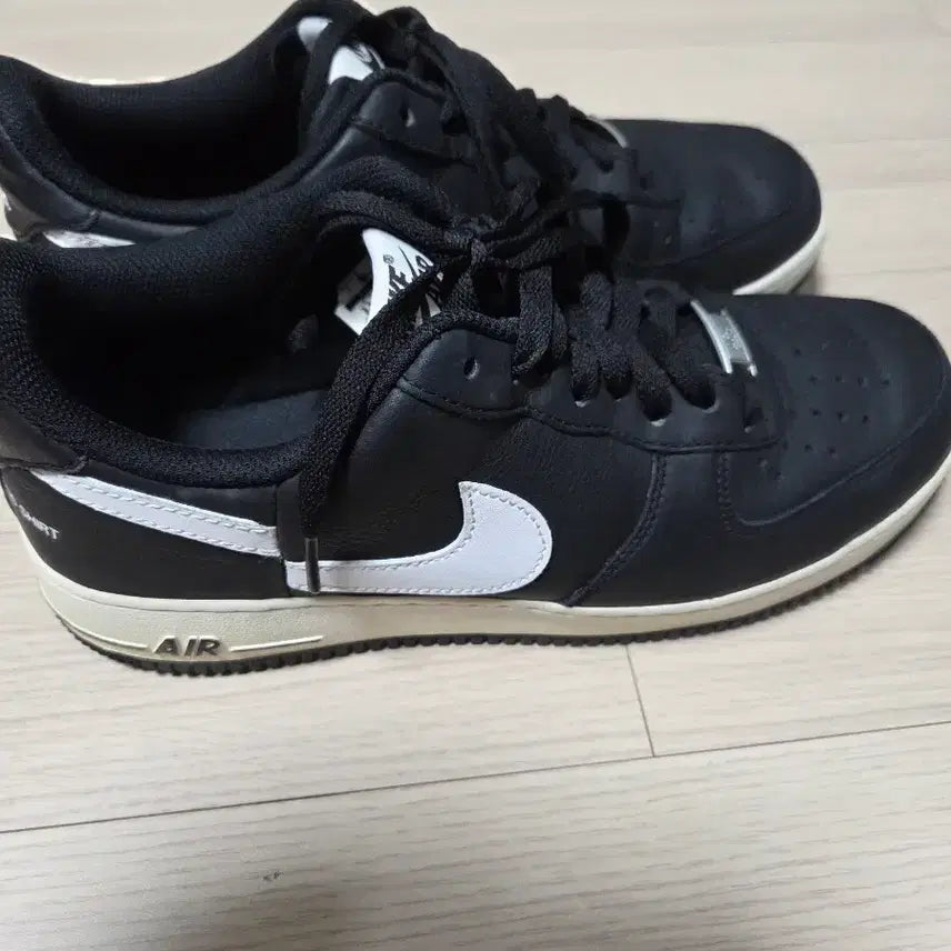[BUNJANG] Nike Air Force 1 Supreme Comme des Garcons Sneakers / 265 에어포스 슈프림 꼼데가르송