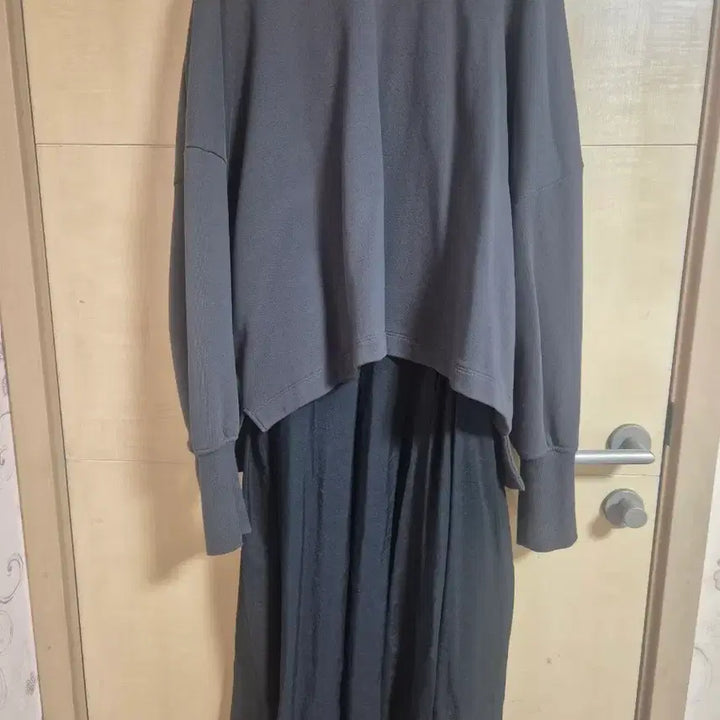 [SOLD OUT] 시스템 후드 레이어드 원피스