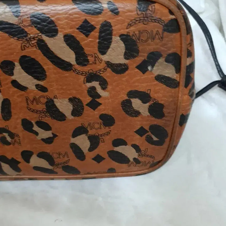[BUNJANG] MCM Leopard Shoulder Bag / 정품 mcm 레오파드 숄더백