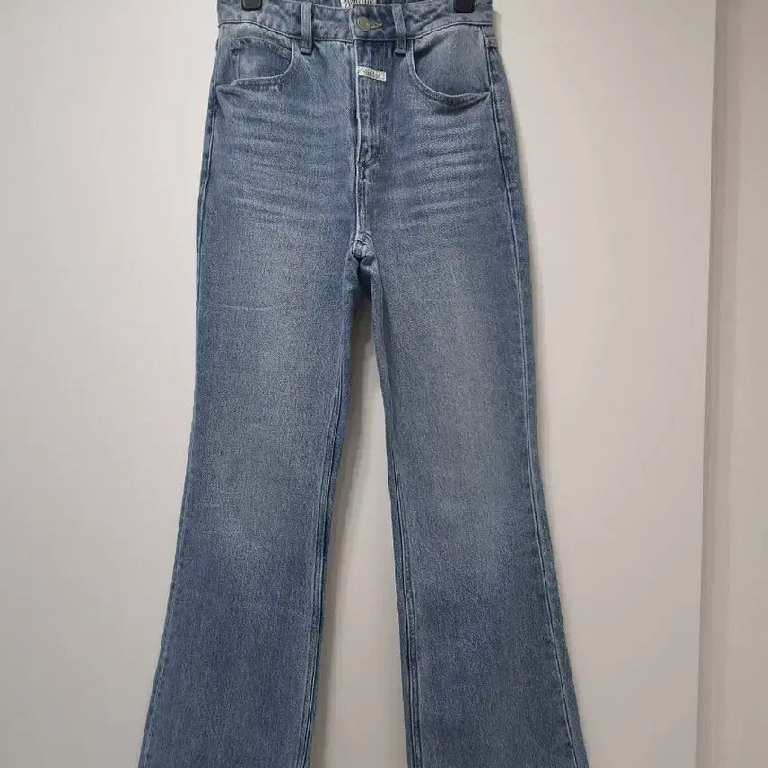 [BUNJANG] Marithe Francois W Slim Bootcut Denim Jeans / 새)마리떼프랑소와 부츠컷 데님