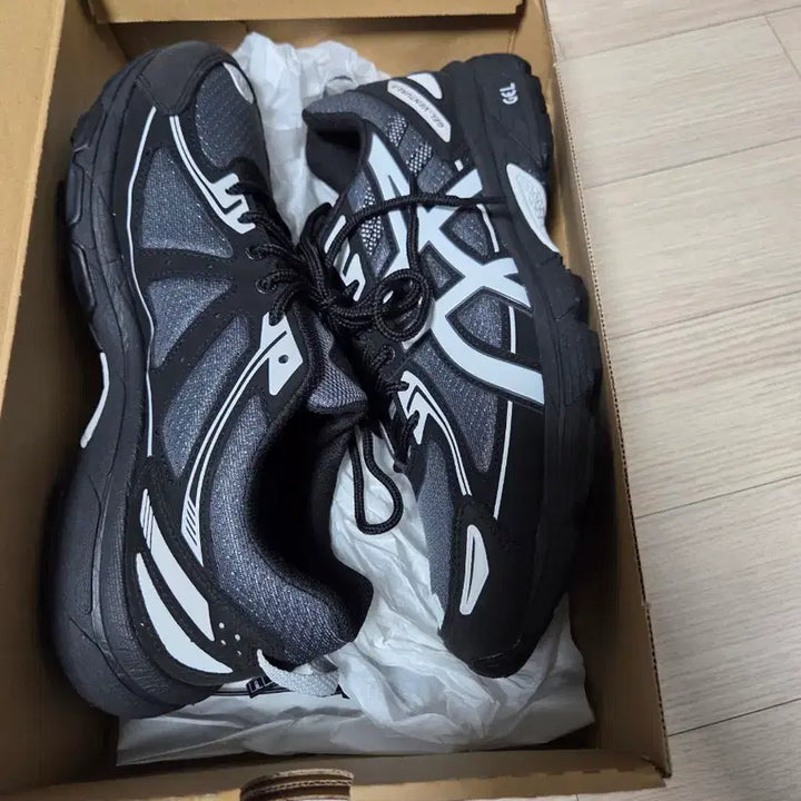[BUNJANG] Asics Gel Venture 6 Carrier Gray Sneakers / 275 아식스 젤벤처6 캐리어 그레이