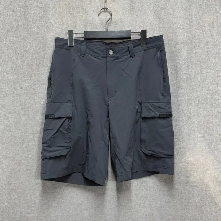 [BUNJANG] Columbia Titanium Functional Cargo Shorts / [32] 컬럼비아 타이타늄 기능성 카고 반바지
