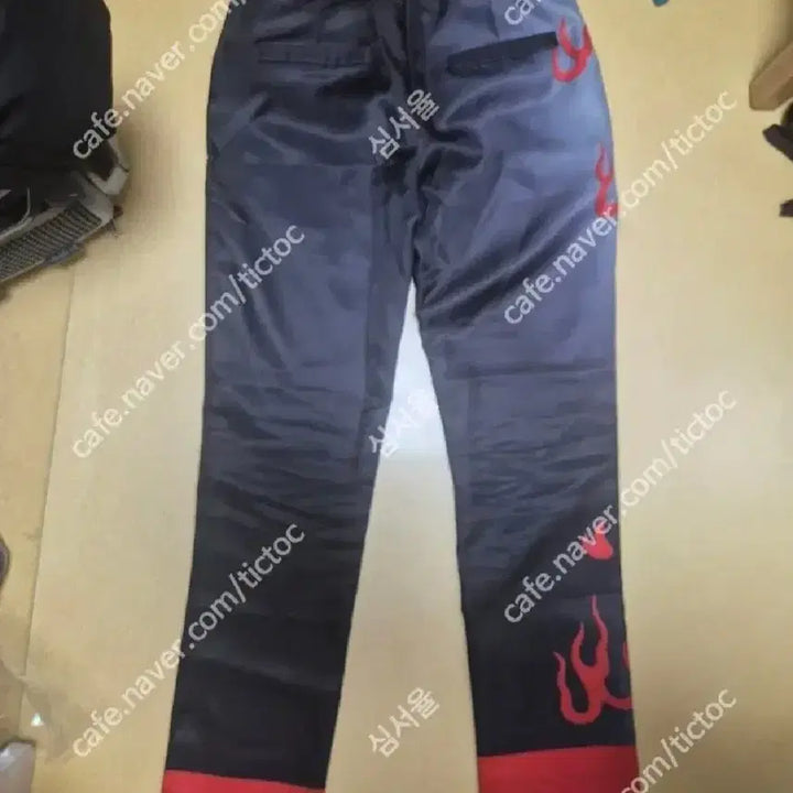 [BUNJANG] Ensemble Stars Kuro Feature 1 Costume with Wig / 앙스타 키류 쿠로 피쳐1 L사이즈 (가발 포함) 운포 8.0