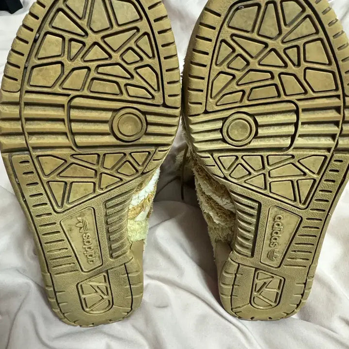 [BUNJANG] Adidas Jeremy Scott Teddy Bear Sneakers / 아디다스 제레미스캇 테디베어 245