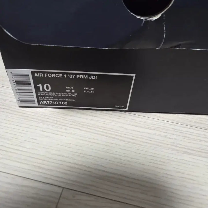 [BUNJANG] Nike Air Force 1 Just Do It White Sneakers / 280 에어포스 저스트두잇 화이트