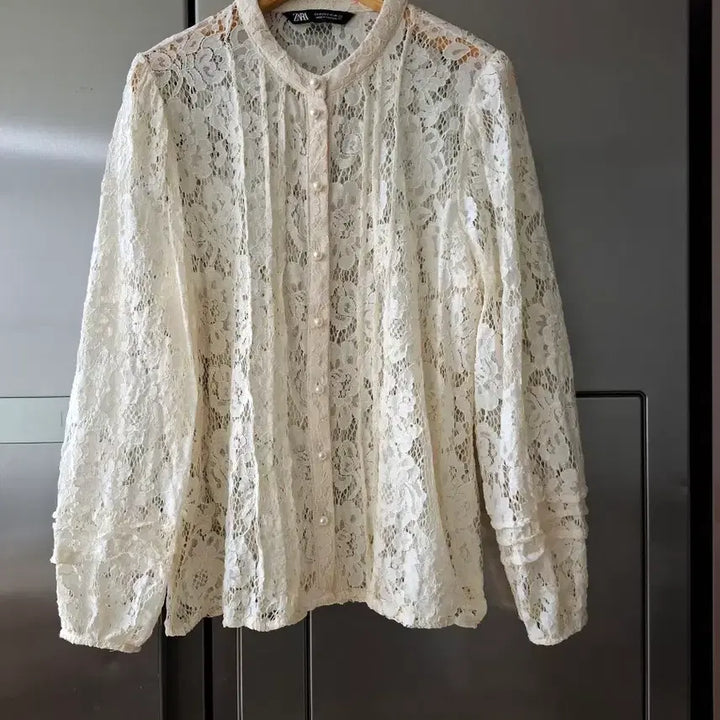 [SOLD OUT] 자라 아이보리 레이스 블라우스