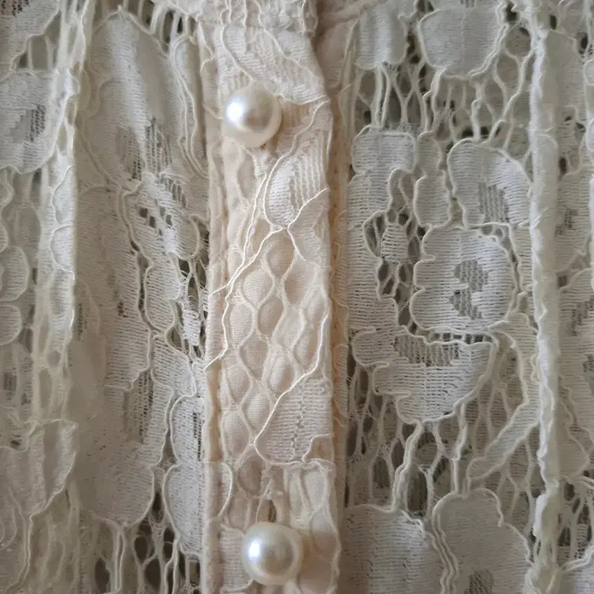 [SOLD OUT] 자라 아이보리 레이스 블라우스