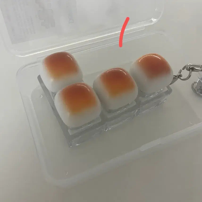 [SOLD OUT] 새상품) 구운식빵 딸깍이 키캡 키링