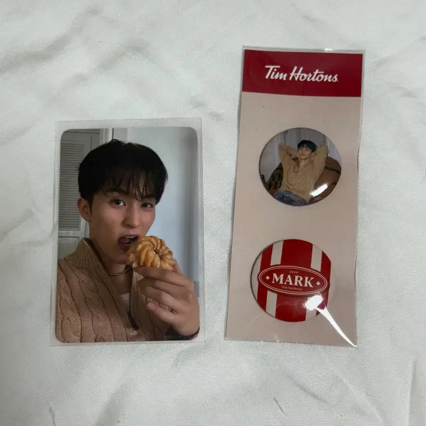 [BUNJANG] NCT Mark Tim Hortons Donut Set POB Pin Badge Photocard / NCT 마크 팀홀튼 도넛세트 포카 핀뱃지 핀버튼 양도