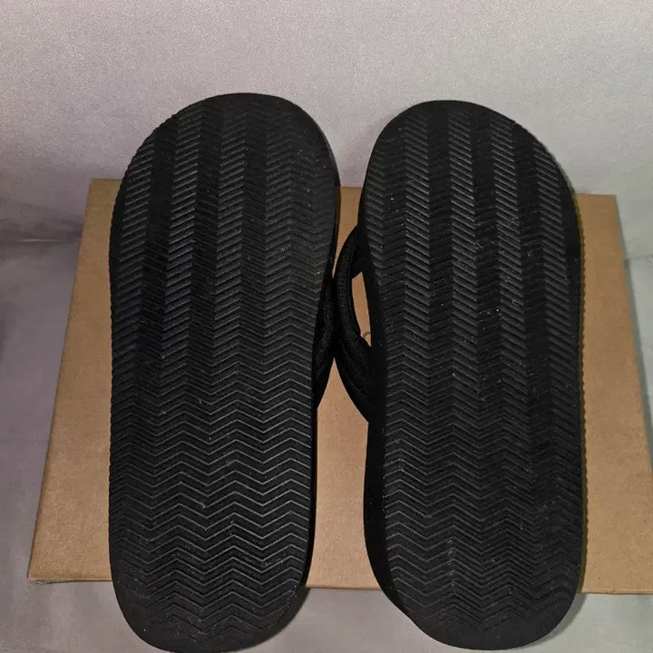 [SOLD OUT] 마뗑킴 통굽 쪼리 플립플랍 230