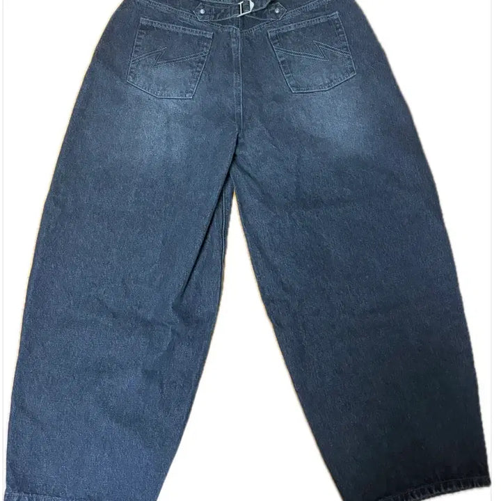 [BUNJANG] Super Sub Jeans with Detailed Design / *이사정리* <슈퍼서브 청바지> 디테일 많고 핏 예쁘고 새상품인 바지