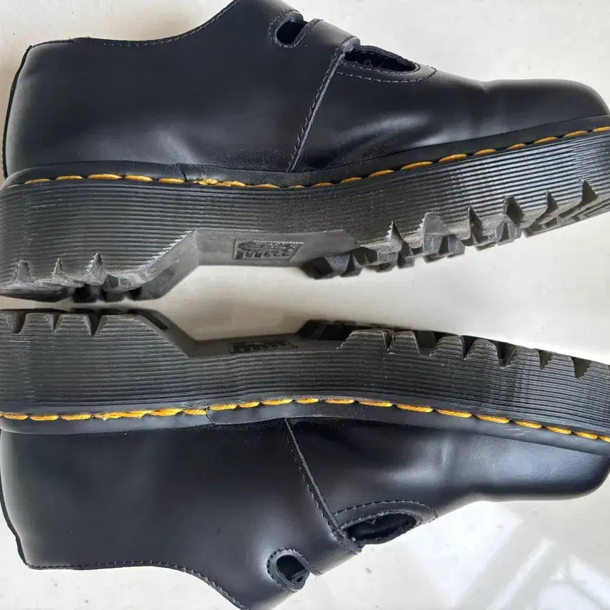 [BUNJANG] Dr. Martens Mary Jane Shoes Black Size 36 / 닥터마틴 메리제인 슈즈 블랙 36사이즈