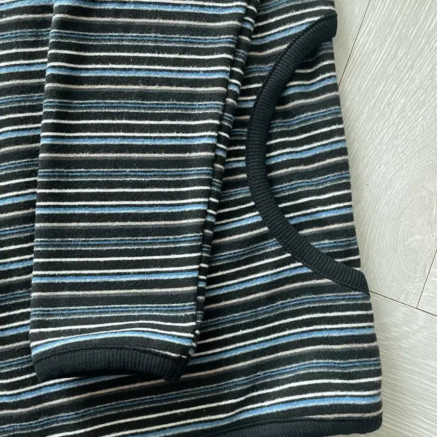 [BUNJANG] Dandel Stripe Trim Hooded Long Sleeve Shirt / 단델 stripe trim hooded long sleeve BLACK