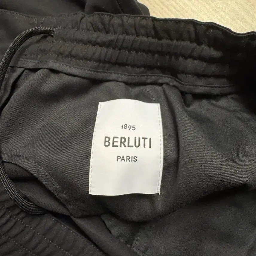 [BUNJANG] Berluti Bending Slacks Pants / 벨루티 밴딩 슬랙스 팬츠 48