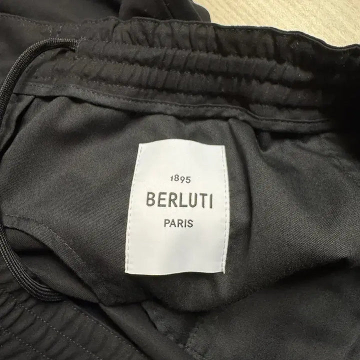 [BUNJANG] Berluti Bending Slacks Pants / 벨루티 밴딩 슬랙스 팬츠 48