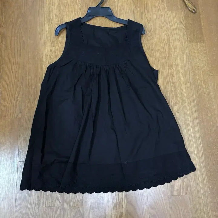 [BUNJANG] Vintage Black Lace Detail Sleeveless Blouse / 빈티지 블라우스 블랙