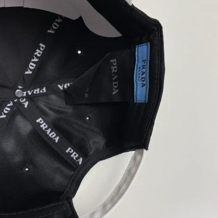 [BUNJANG] Prada Classic Black Cap / 프라다모자 클래식한