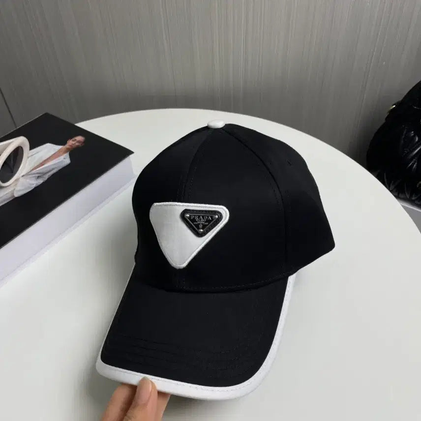 [BUNJANG] Prada Classic Black Cap / 프라다모자 클래식한